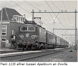 Trein 1135 alhier tussen Apeldoorn en Zwolle.